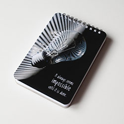 kapesní formát bloku A6 s milimetrovým papírem pro technické nákresy